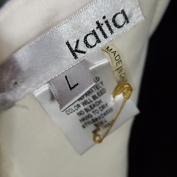 Dress - Picture 3 of 5